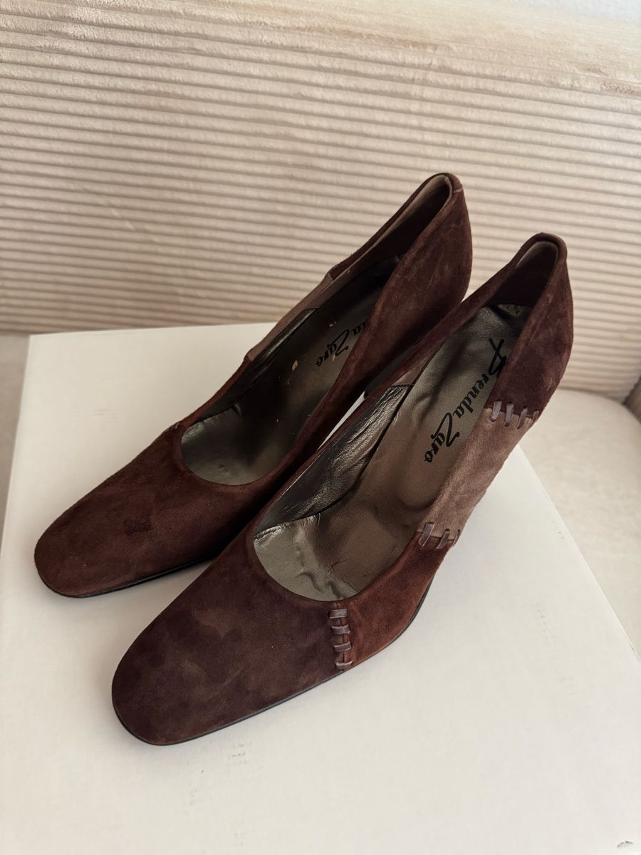 Scarpe da donna: Damenschuhe braun Wildleder Grösse 39 – Usato da Wallisellen venduto da Buy.me.one.more.time 1