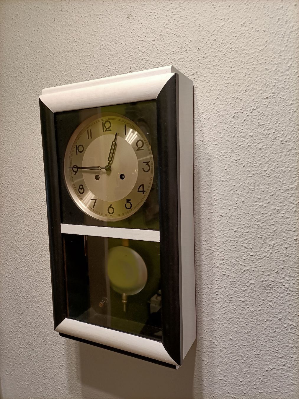 Uhren: Schöne alte Wohnzimmer Uhr – Gebraucht aus Stansstad von Falcon-Crest 3
