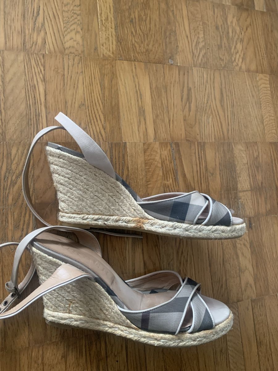 Scarpe da donna: Burberry sandalen – Usato da Zürich venduto da Nikuska32 2