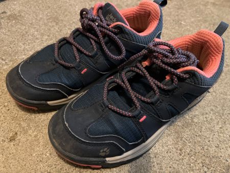 Trekking-Schuhe Gr 35