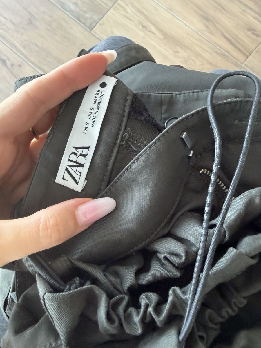 Zara Pantaloni: Cargo Pants dark green size S – Usato da Dübendorf venduto da ReLoved_Fashion_ZH 2