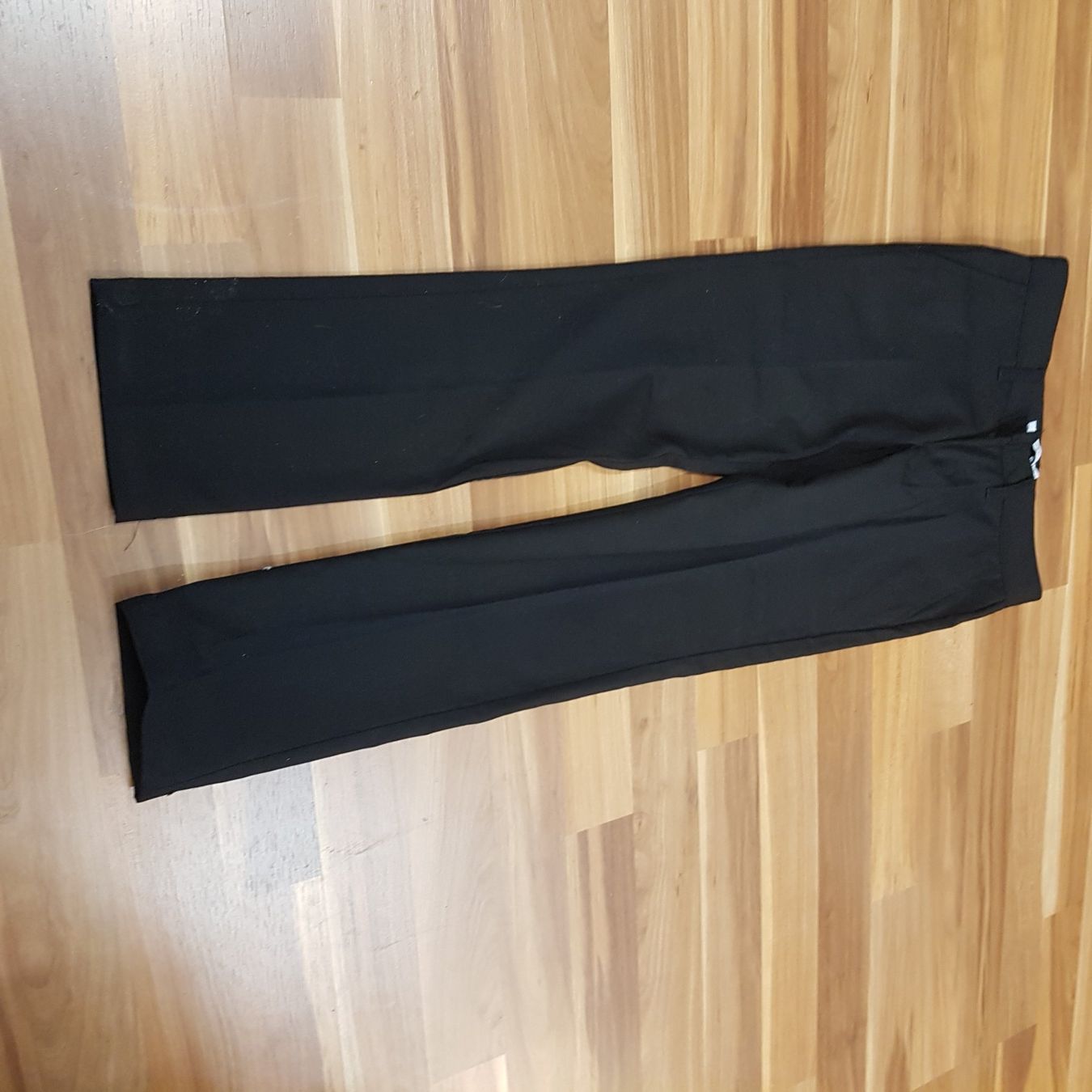 Pantalons: Sonntags hose 134 K13 – D'occasion à Schwarzenburg par Flamingo07