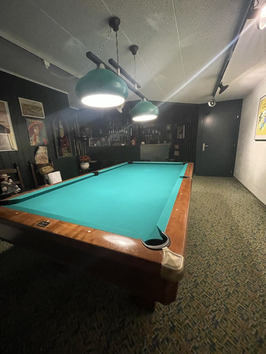 Tables de billard: Vente Billard  – D'occasion à Rossens FR par lea_5w7g 1