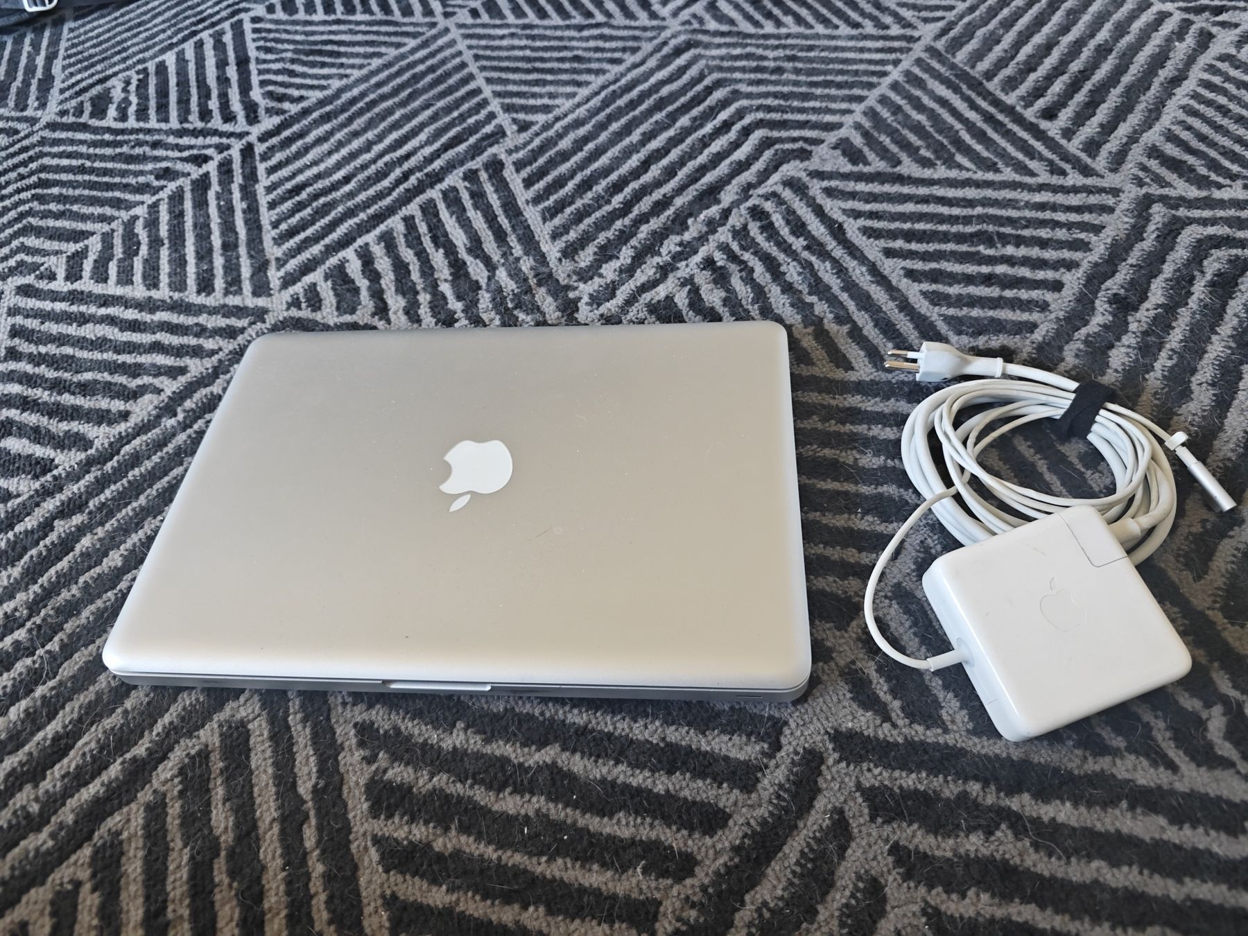 Apple Notebook: Apple MacBook Pro 13 Zoll Mid 2012 – Usato da Eglisau venduto da LUXEvents
