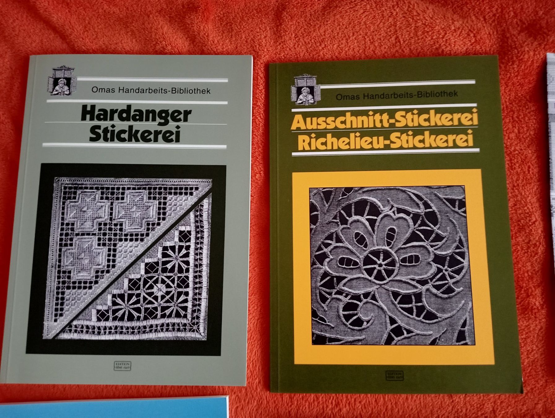 Libri: Stickereibücher Hardanger – Nuovo (secondo la descrizione) da Grüningen venduto da Urtica 1
