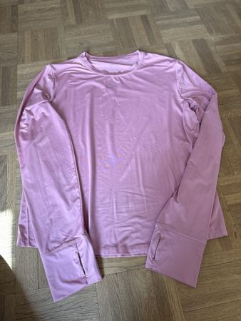T-shirt manches longues Nike Dri-FIT One rose, taille S.