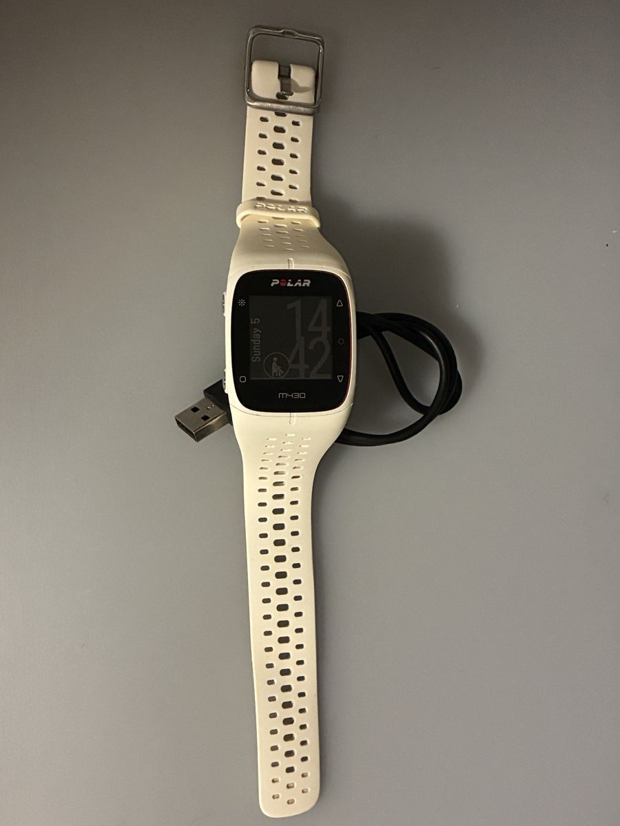 Polar Smartwatch: Pulsuhr Polar M430 weiss – Usato da Zollikerberg venduto da the_alchemist_297 1