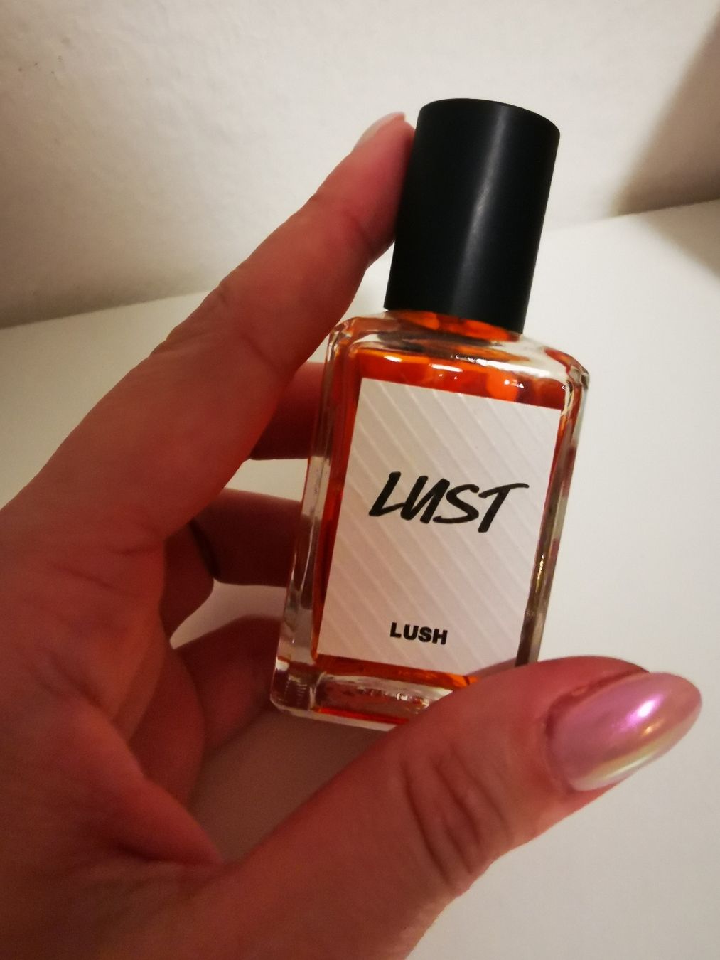 Lush Profumi & Eau de Toilette: LUSH Lust Parfum 30ml – Nuovo (secondo la descrizione) da Balsthal venduto da Leila_Luna