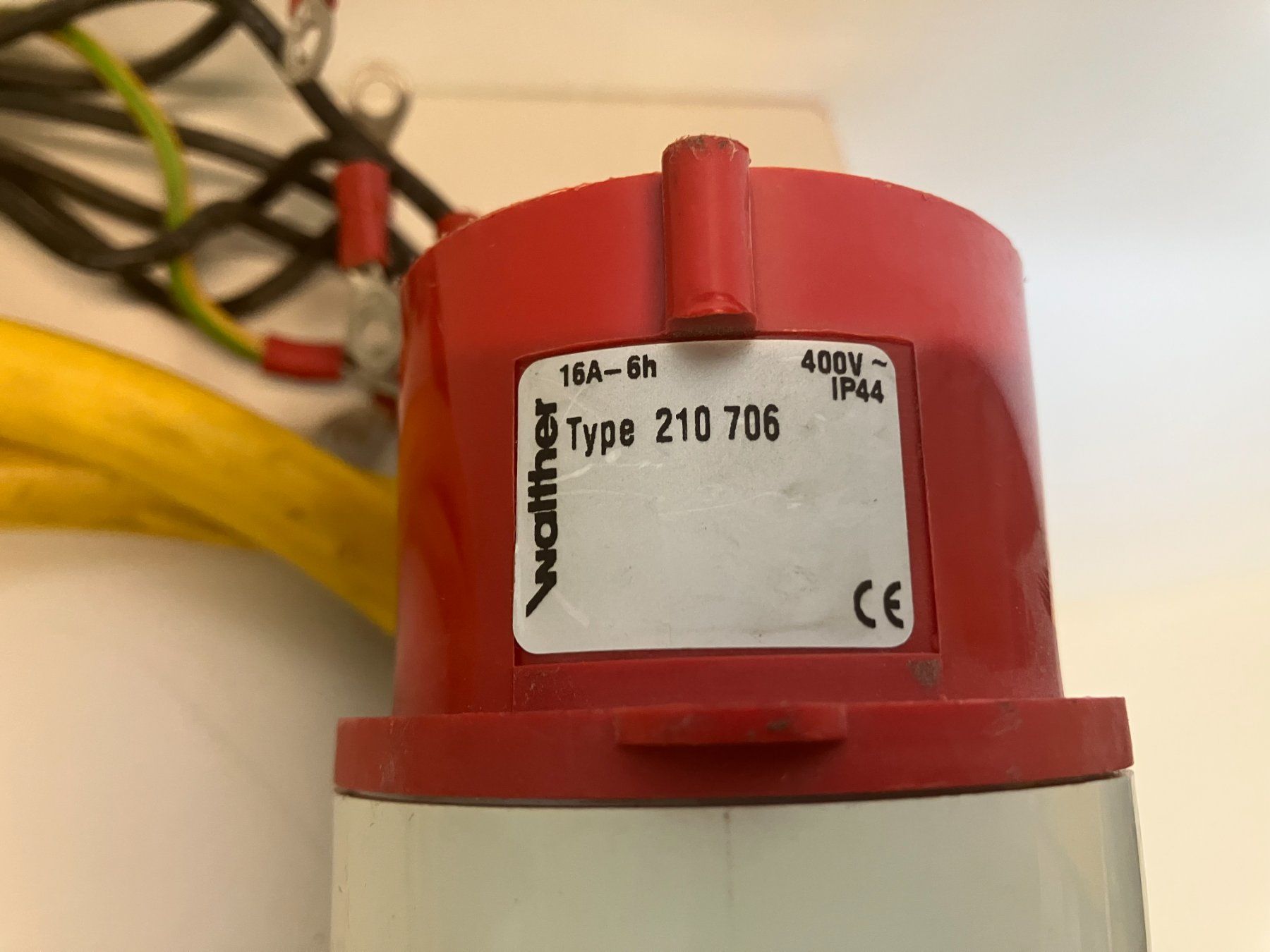 Elettrotecnica: gebr. Starkstromkabel mit CEE 32A Stecker/7-Polig ab 1.- – Usato da Lichtensteig venduto da Buy24International 3