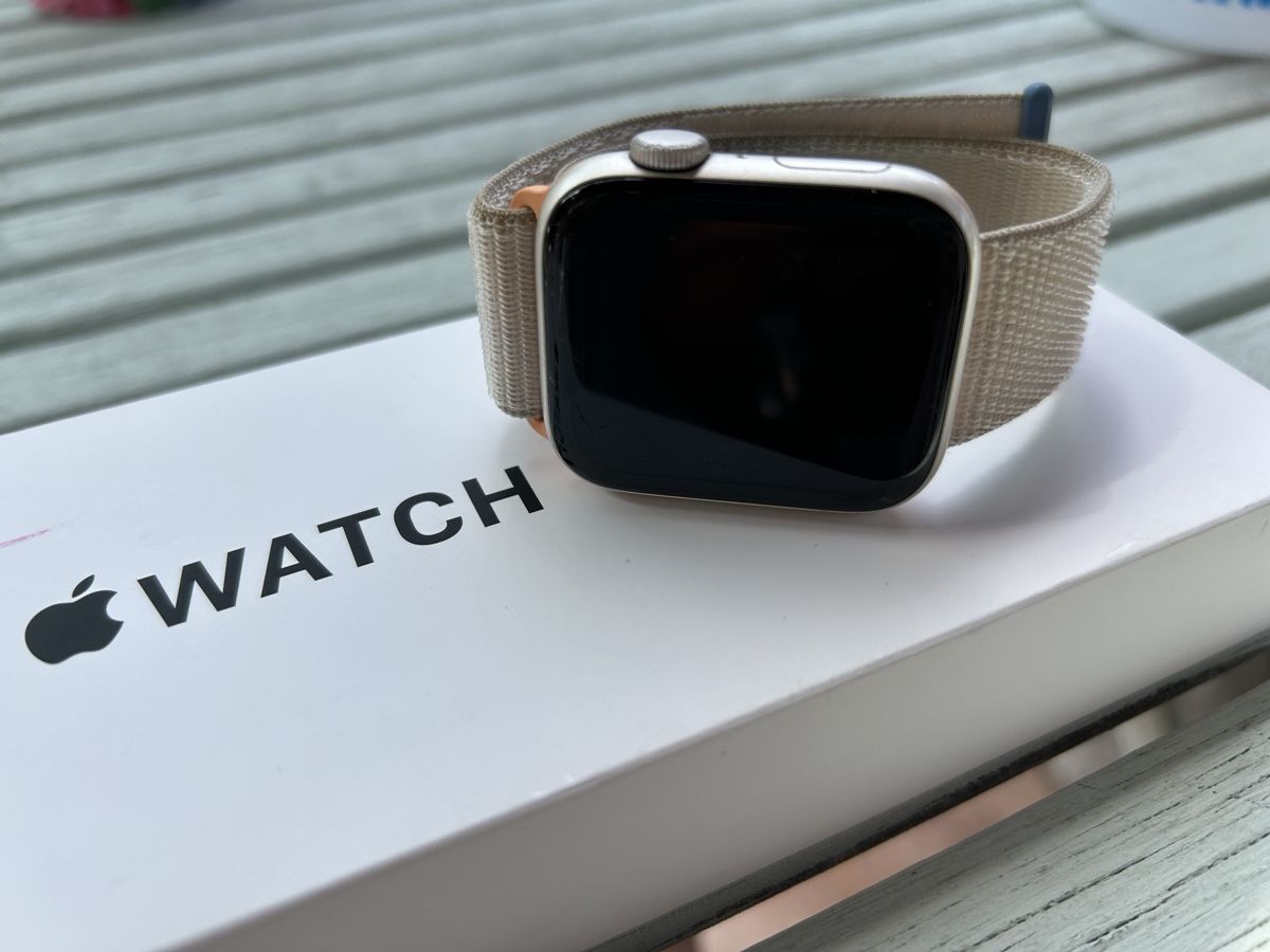 Apple Smartwatch: Apple Watch SE 2Gen. 44mm – Usato da Mollis venduto da Stern8577 2