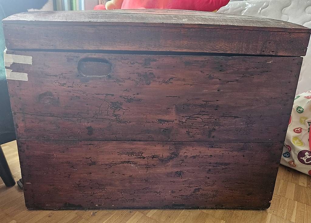 Truhen: Coffre en bois – Gebraucht aus Arzier-Le Muids von luc_dz82