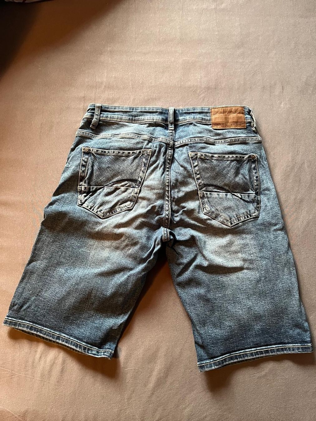 Pantaloni: Short Celio 42 – Usato da Cerneux-Péquignot venduto da lou_g8hp 1