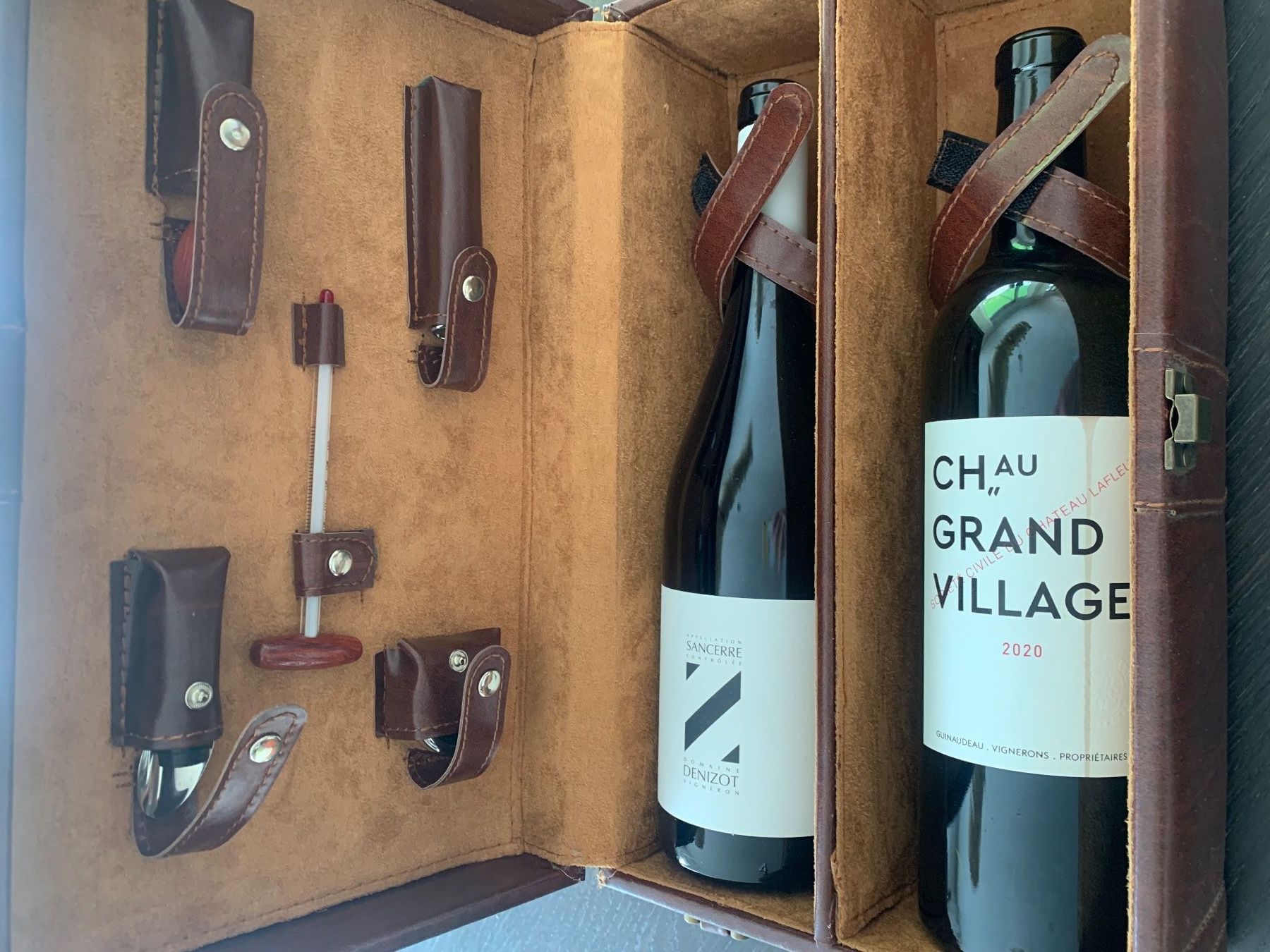 Reisekoffer: Weinreisekoffer Leder braun mit Zapfenzieher – Gebraucht aus Rüschlikon von Brixen07