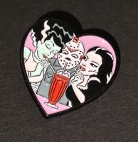 Pin Herz Form 🖤Halloween Horror🧡Monster Date🐈‍⬛🖤ca. 3 cm