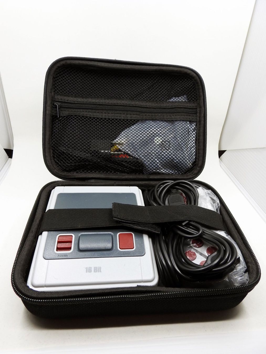 Console: Retro Spielkonsole 16 Bit Mini 167, mit 2 Controller & Case – Usato da Zürich venduto da Numark 2