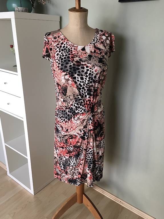 Vestiti: Stretchkleid Gr 38/M – Usato da Uster venduto da Cammie