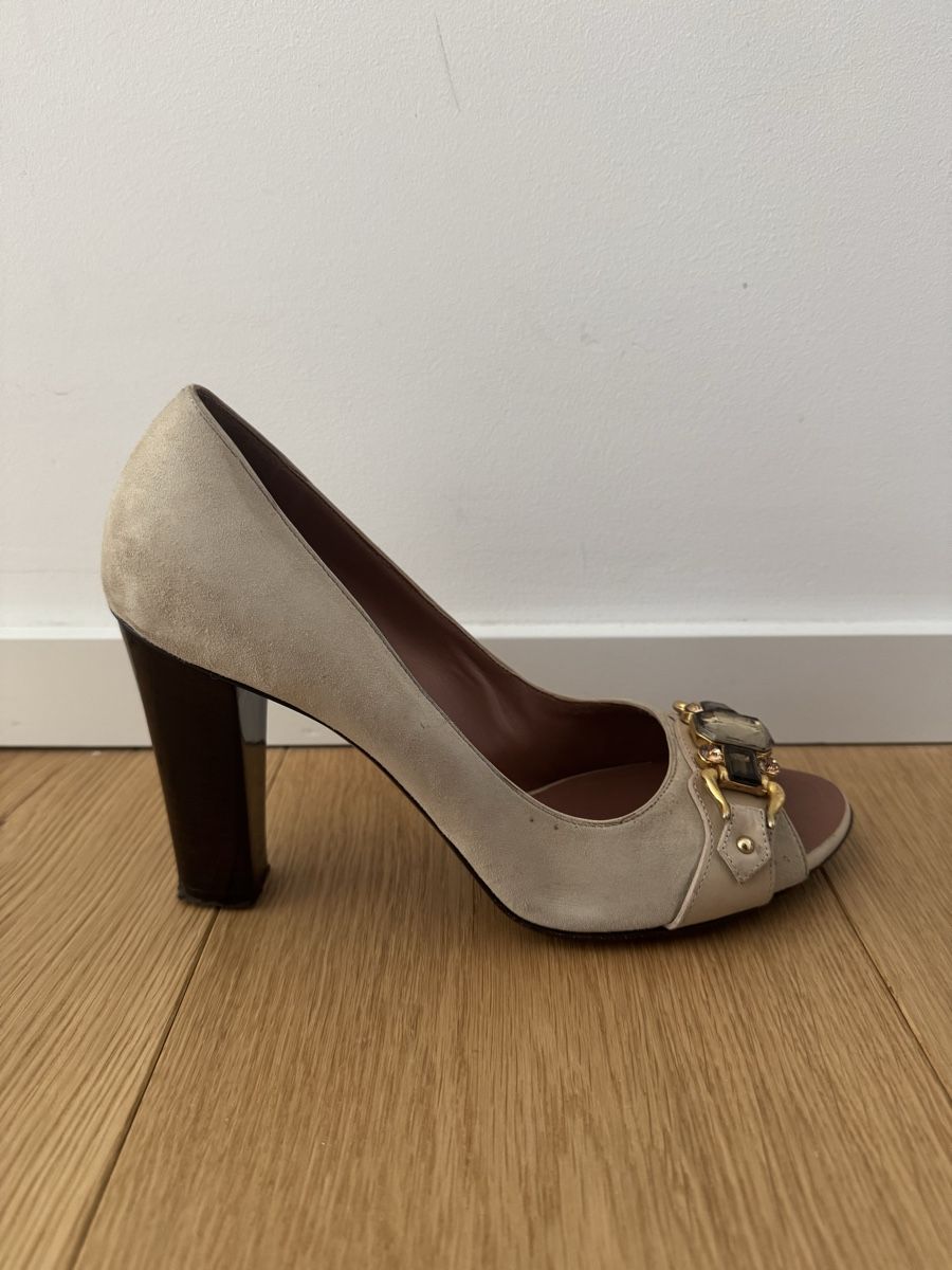 Zanotti Scarpe da donna: Giuseppe Zanotti embellished suede pumps – Usato da Paradiso venduto da Edith_store 2