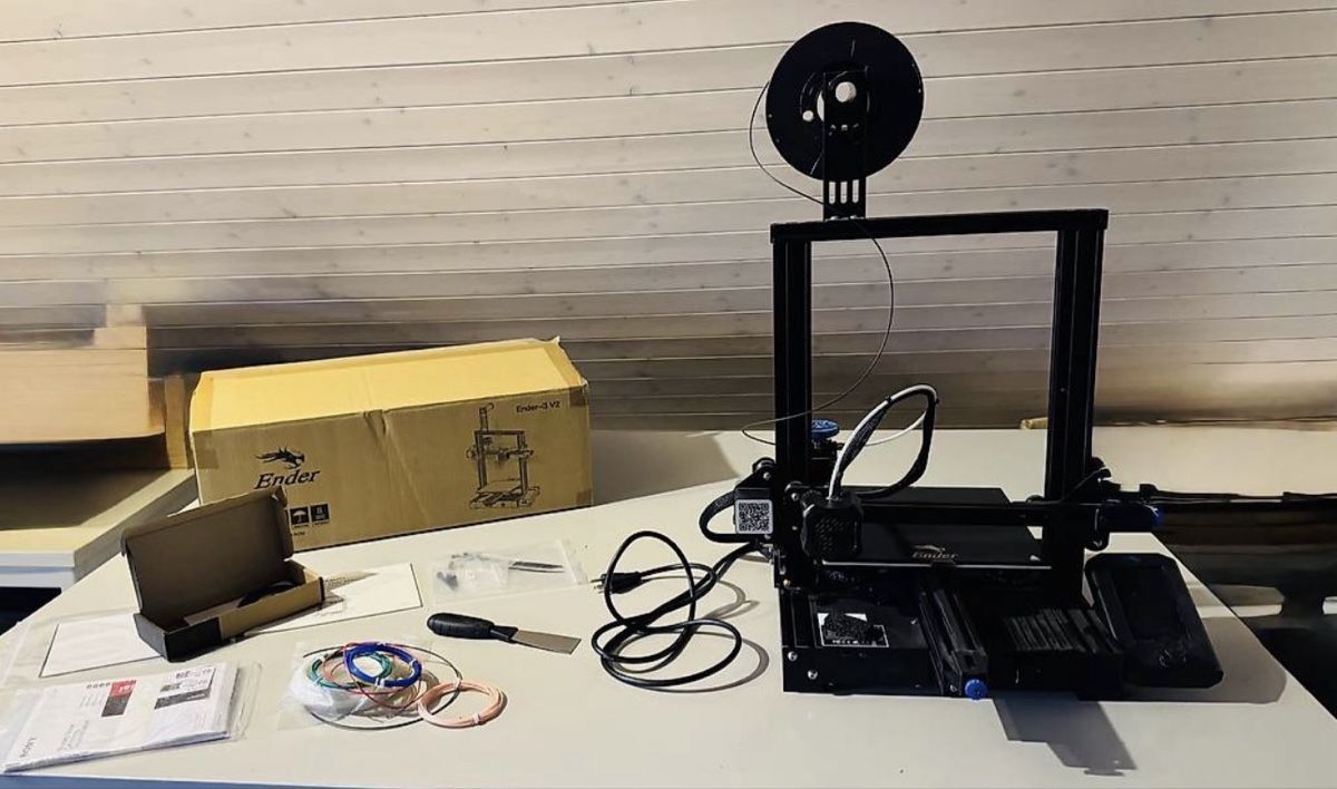 Creality 3D Drucker: Creality Ender 3 V2 3D Drucker – Gebraucht aus Cham von matap1 2