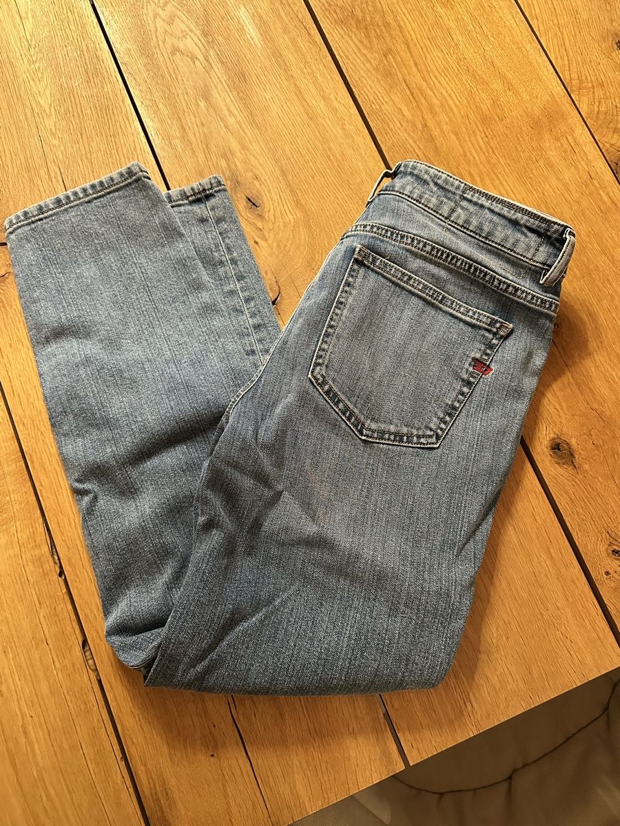 Diesel Jeans: Diesel Jeans 25 – Usato da Oberwil-Lieli venduto da Claudine_1988 4
