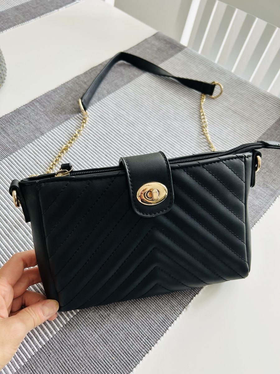 Borse da donna: Umhängetasche / Crossbody Bag – Usato da Mägenwil venduto da afiloni84