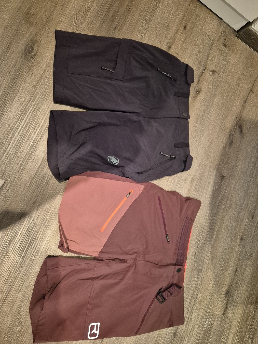 Hosen: Ortovox Shorts – Neu (gemäss Beschreibung) aus Niederdorf von lea_6gjn 1