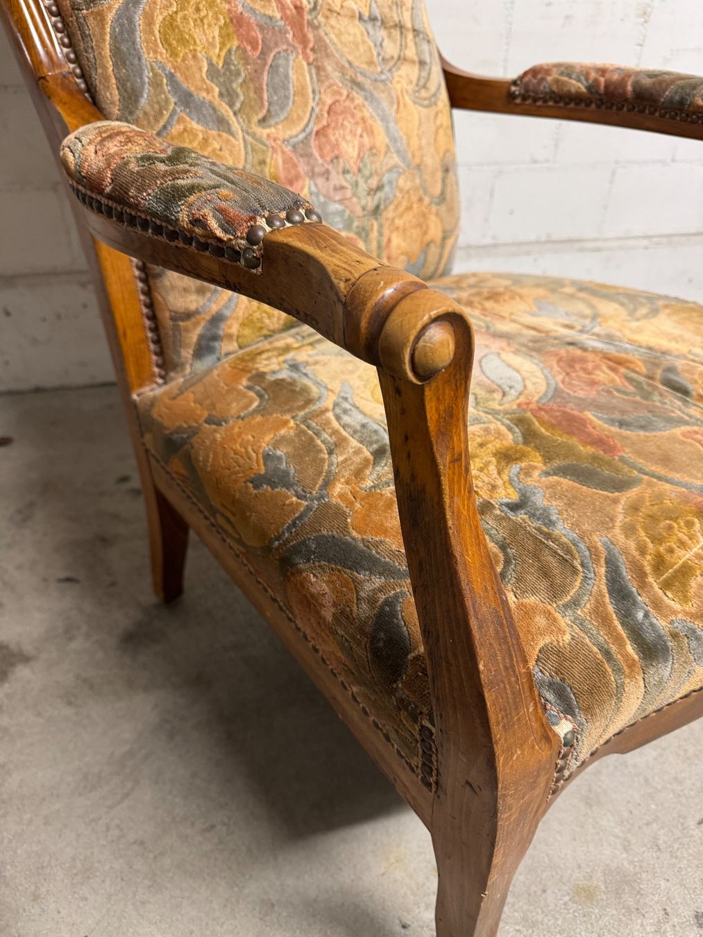 Poltrone: Louis Philippe Ohrensessel mit Velours Bazug – Usato da Zürich venduto da nils.alex 3