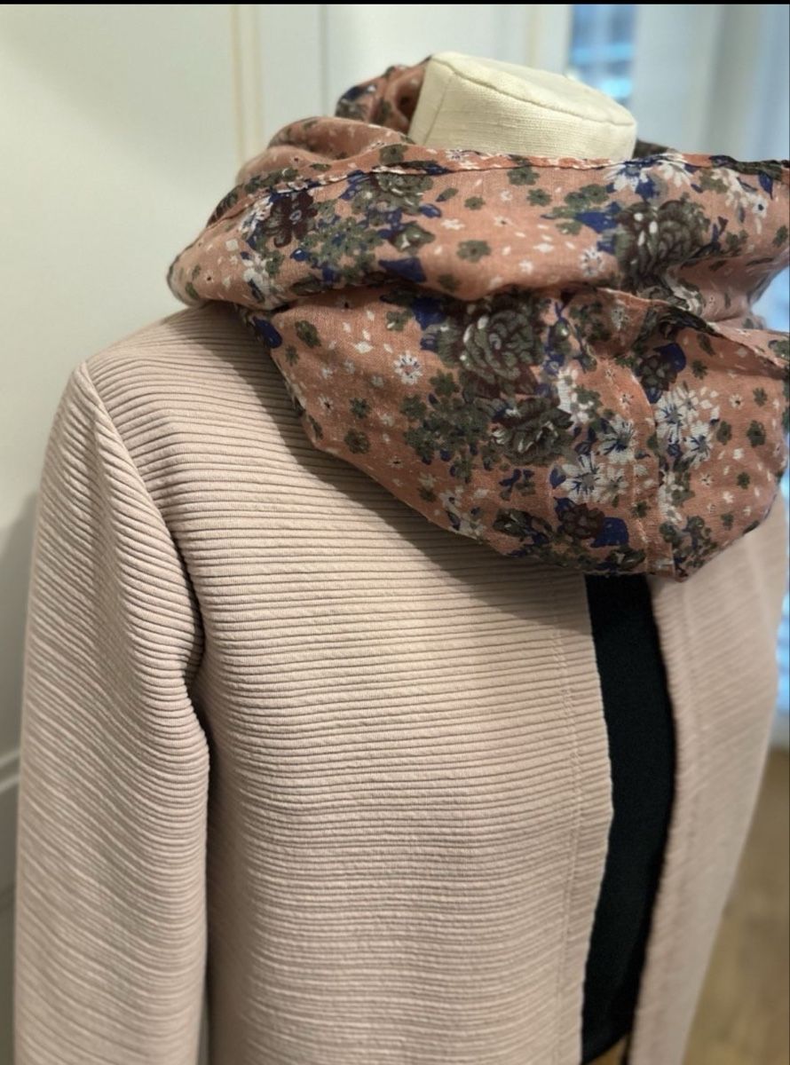 Pieces Foulards, Tücher & Schals: Pieces Loop-Schal – Gebraucht aus Erlinsbach SO von dikaan