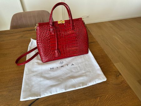 Lanzetti Handtasche aus rotem Leder, wie neu