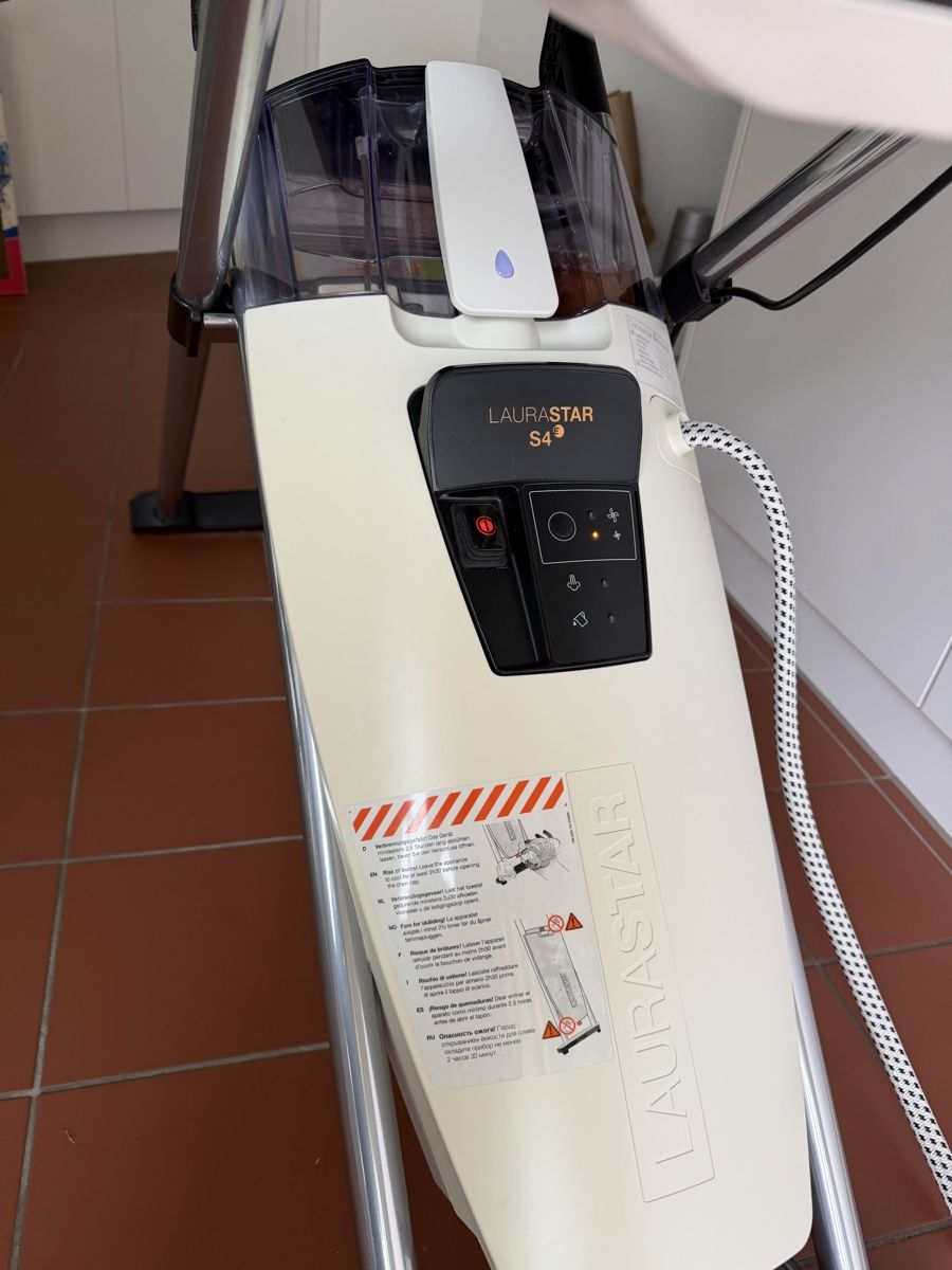 Laurastar Bügeleisen: Laurastar S4+ Dampfbügelsystem 🧺 – Gebraucht aus Zürich von sne.swiss 5