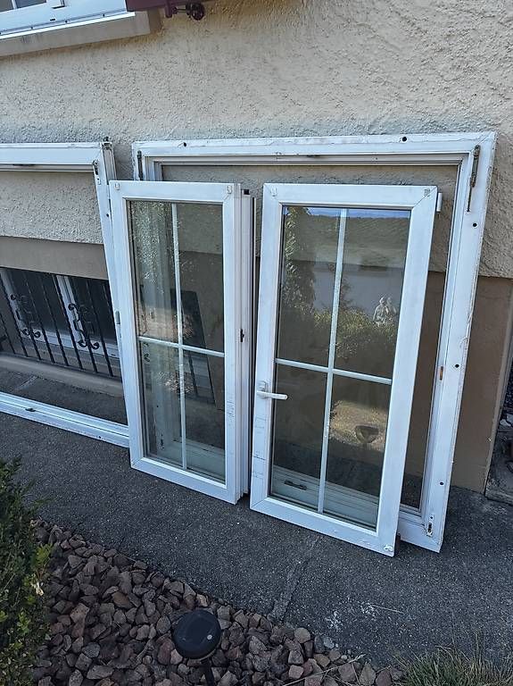 Finestre: Komplett Fenster mit Rahmen  – Usato da Wolfwil venduto da daerlix24 2
