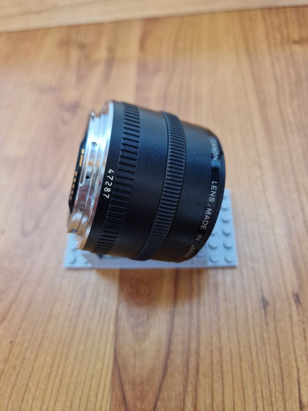 Canon Obiettivi: Canon EF 24mm 2.8 Objektiv – Usato da Vevey venduto da dreetje9 2
