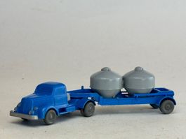 GB1- Wiking Weiht Zementsilo Sattelzug unverglast