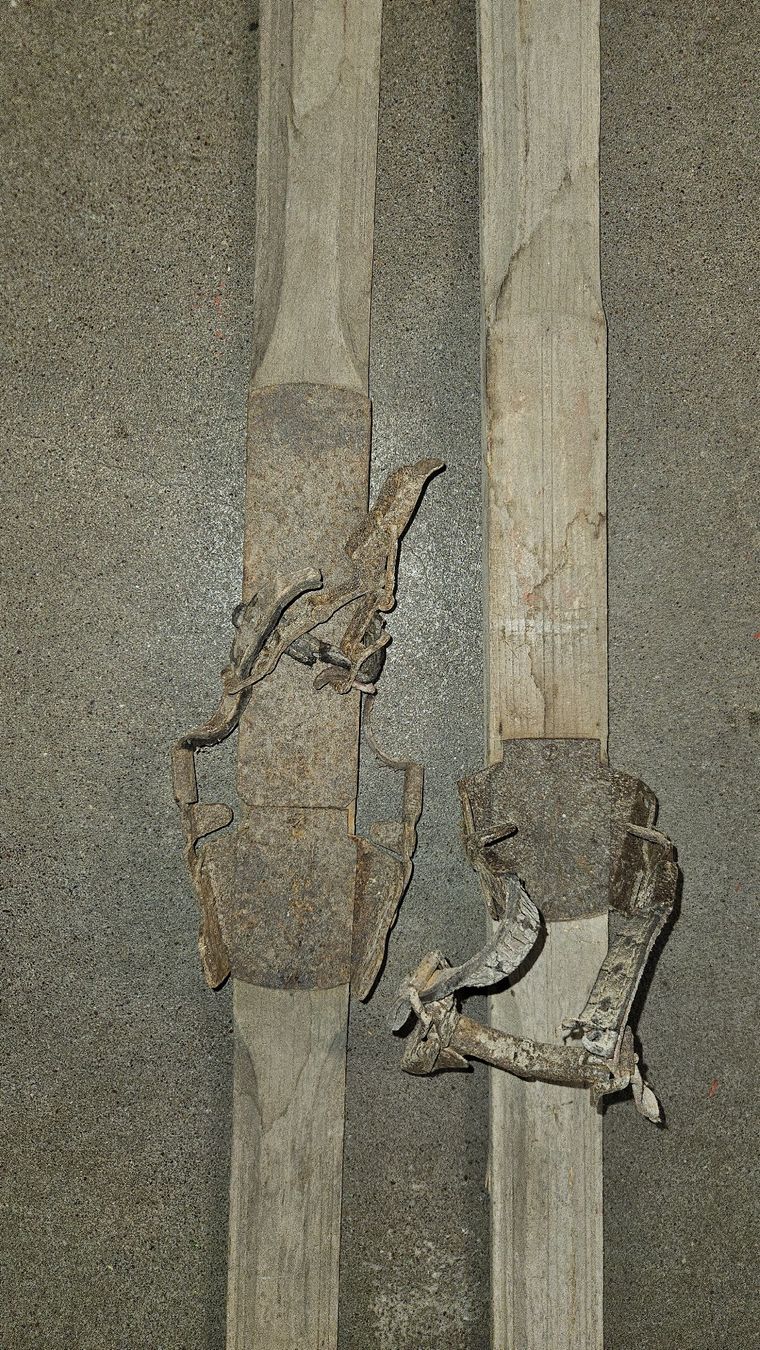 Sci: Vintage Holzski – Usato da Wald ZH venduto da Walder8636 2