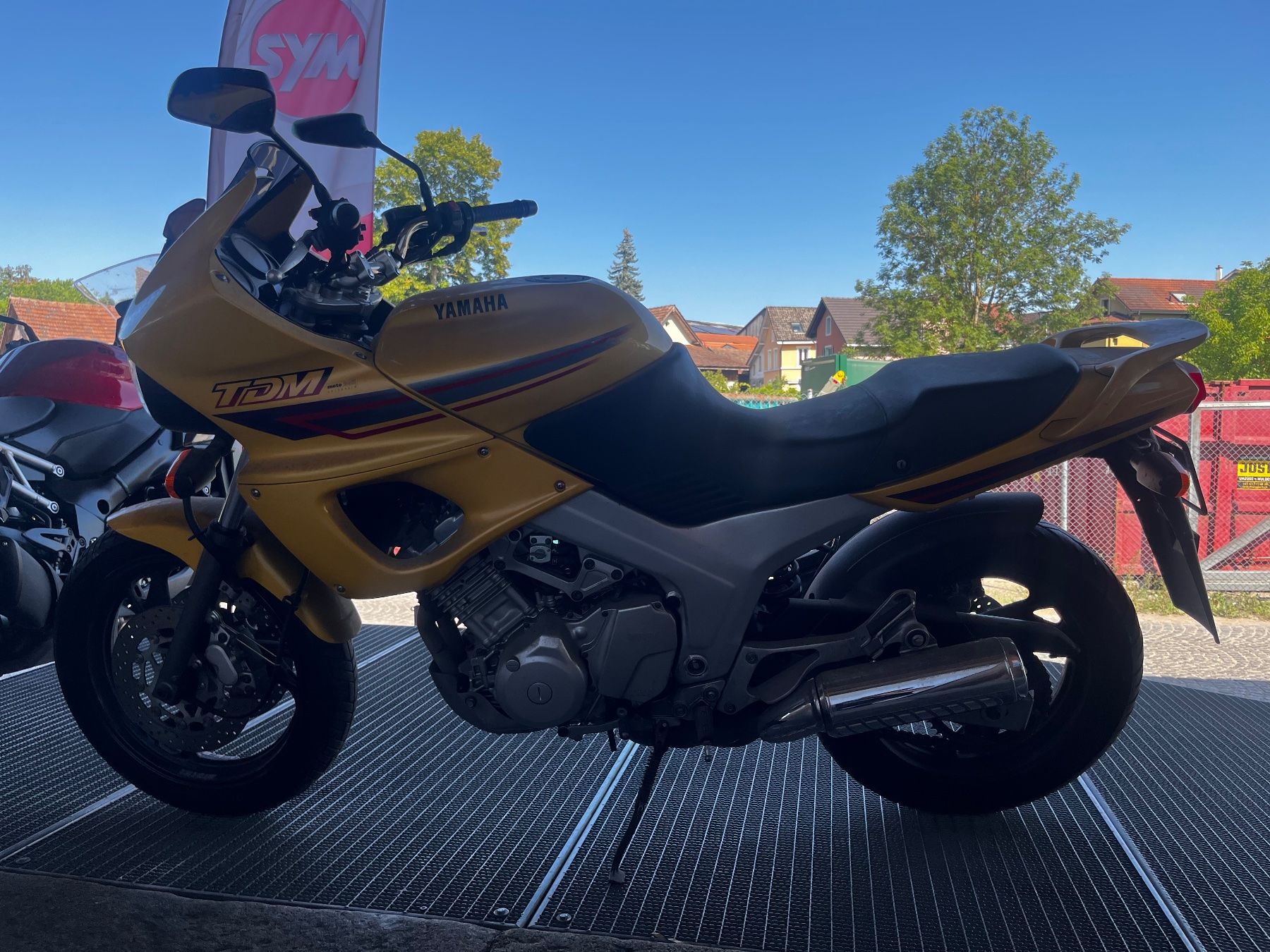 Yamaha Touring: Yamaha TDM 850 Motorrad Gelb – Defekt aus Laufen von Dreier_Motos_AG 2