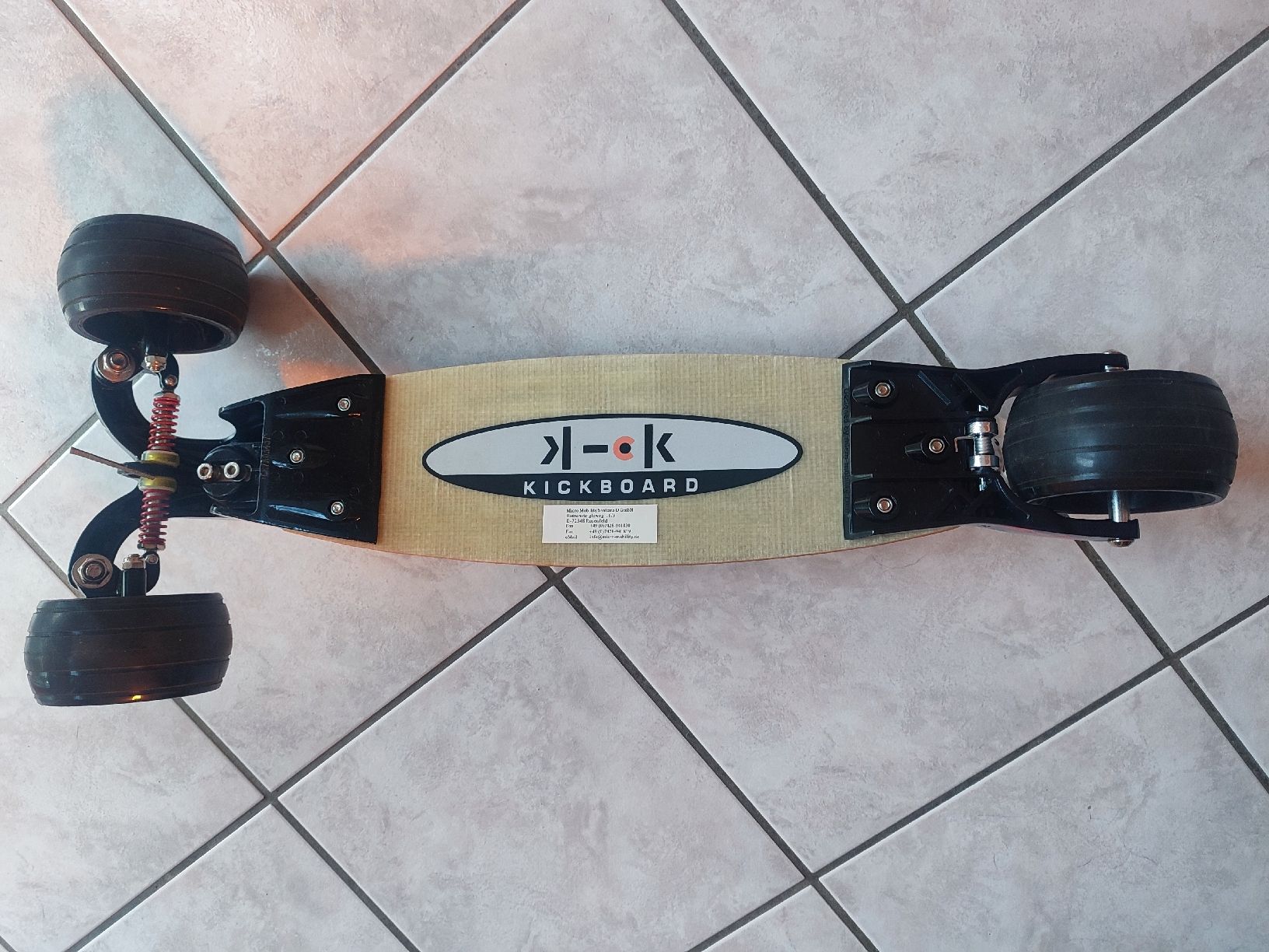 Micro Kickboard: Micro Mobility Systems Kickboard Monster Black – Neuf avec emballage d'origine à Courrendlin par sta_6qcj 2