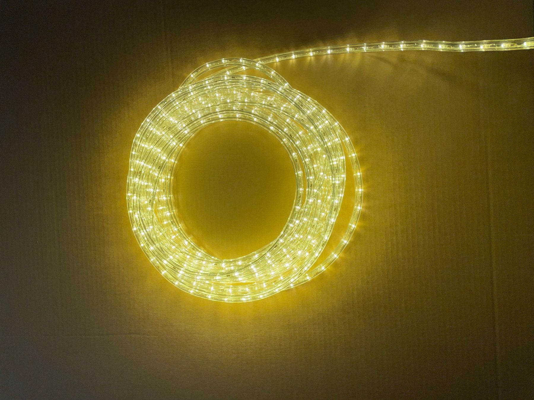 Ghirlande e barre luminose: LED Lichtschlauch 7 Meter warmweiss – Nuovo (secondo la descrizione) da Kirchleerau venduto da koerbel 1