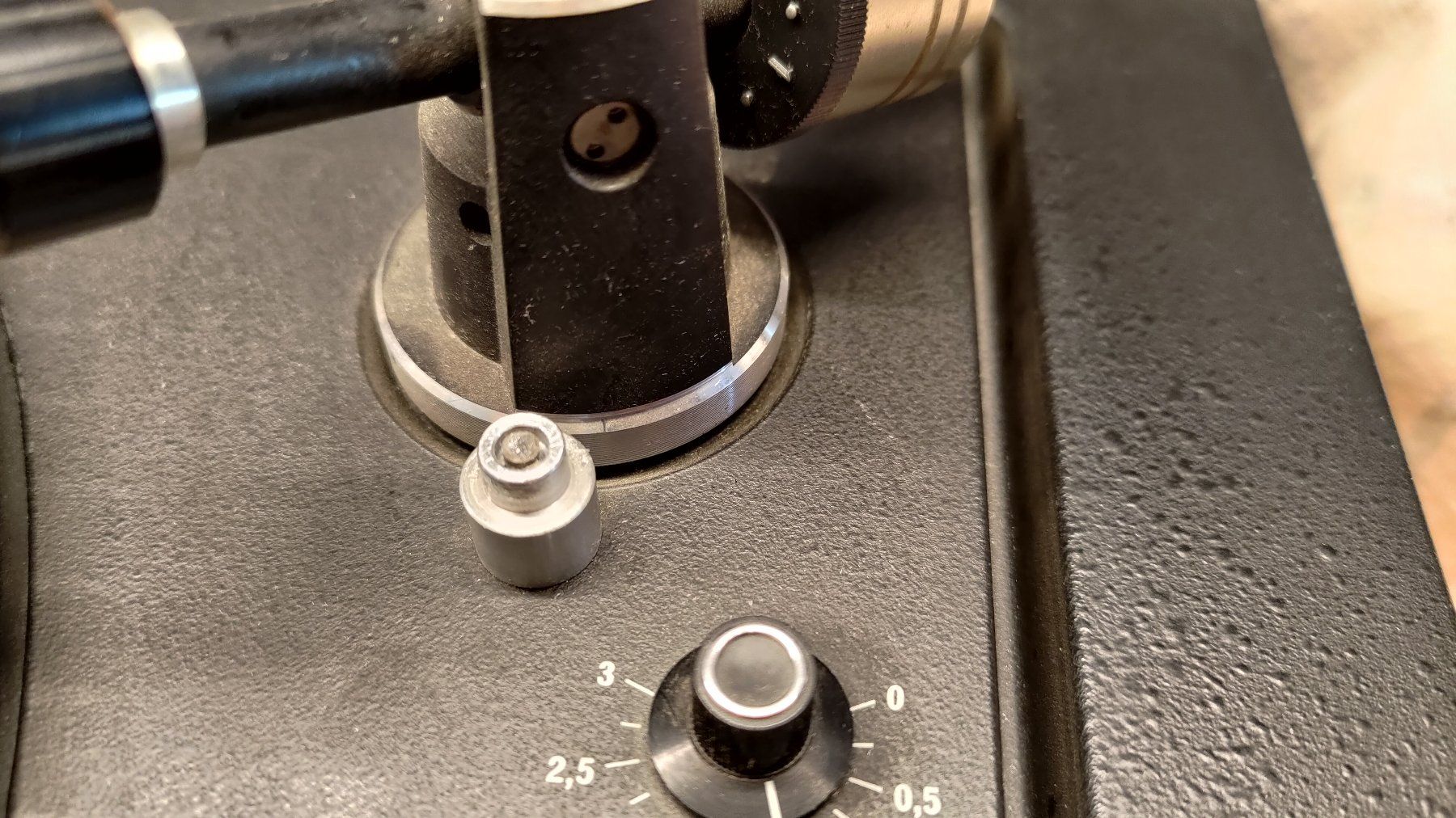 Thorens Plattenspieler: Plattenspieler THORENS TD 104 – Gebraucht aus Basel von langga9 4