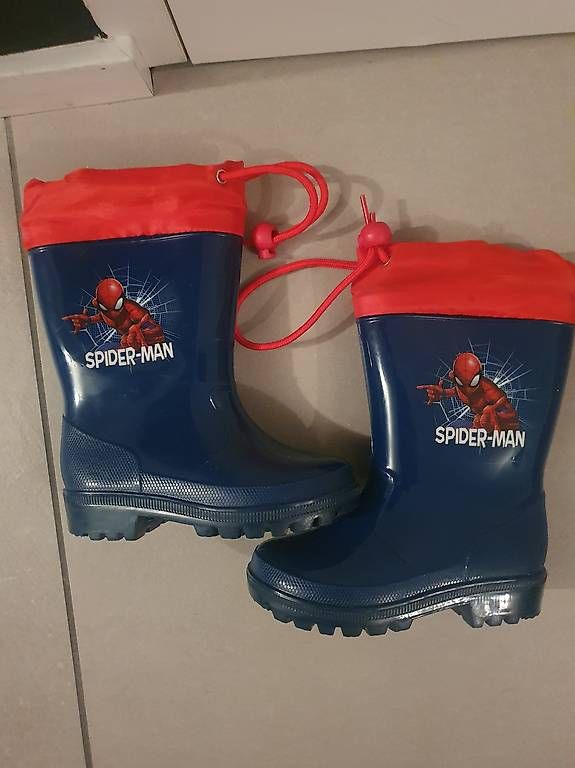 Scarpe per ragazzi: Stivaletti pioggia per bimbo – Usato da Balerna venduto da Luca1234