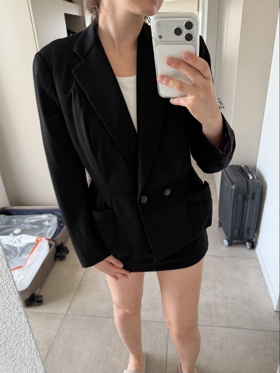Giacche: Eleganter schwarzer Vintage Blazer S – Usato da Oberuzwil venduto da PreownedAllure 2