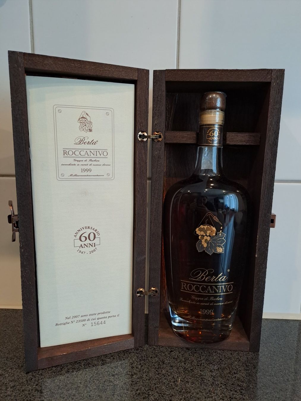 Berta Spirituosen: Berta Grappa Roccanivo 1999 mit OHK – Neu und originalverpackt aus Elsau von Kellerraeumung