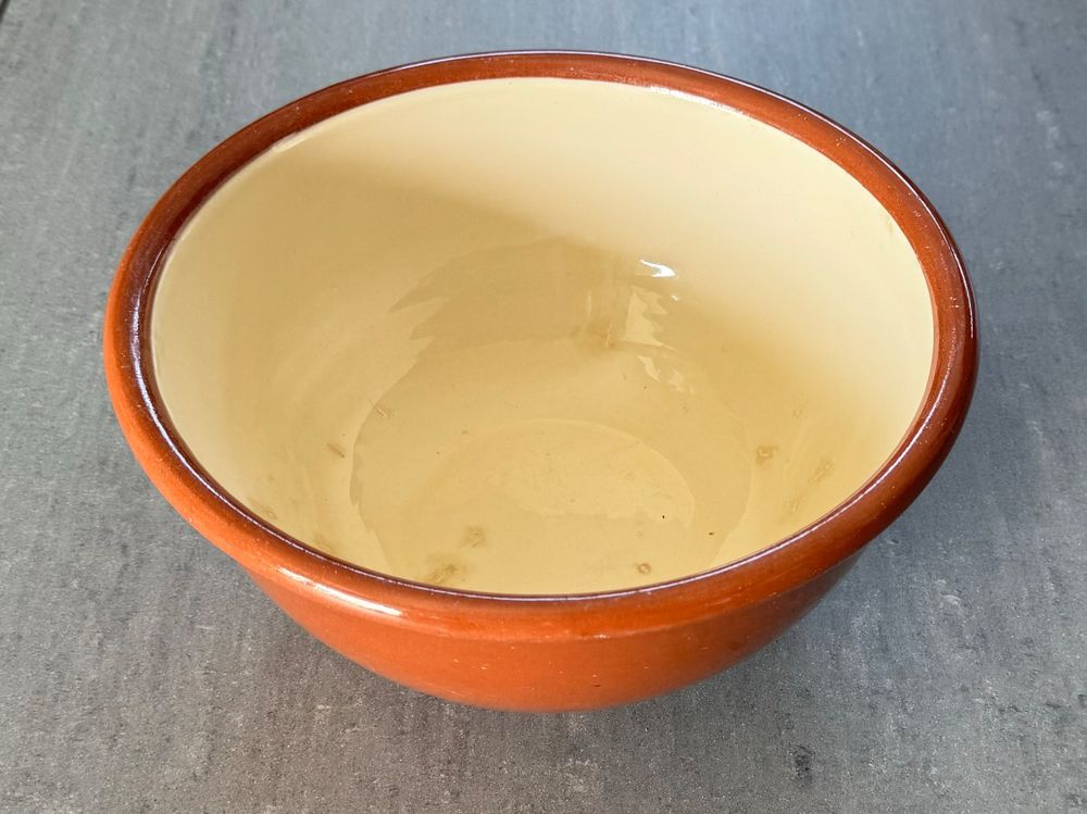 Alte grosse Teigschüssel braun-weiss – Rössler – 28 cm (Gebraucht) in Zürich für CHF 32 – mit Lieferung auf Ricardo kaufen