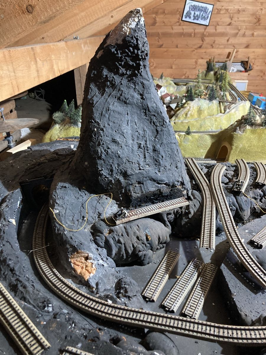 Märklin Modelleisenbahnen: Märklin Modelleisenbahn Spur H0 – Defekt aus Ruswil von Ebwidi 7