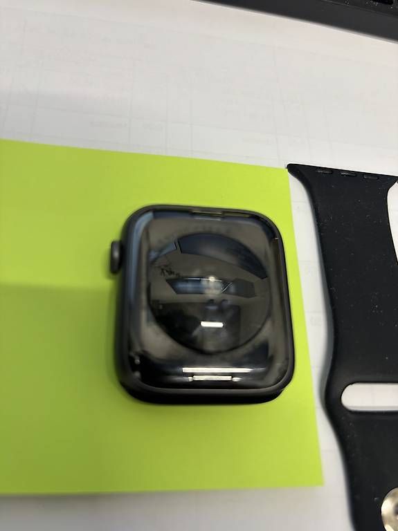 Smartwatch: Apple Watch SE Nike GPS 44 mm  – Usato da S. Antonino venduto da luc_n86v