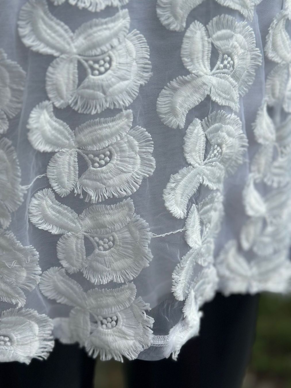 H&M Camicette: Weisses Sommertop mit Blumenmuster Gr. M – Usato da Zufikon venduto da Modestil365 7