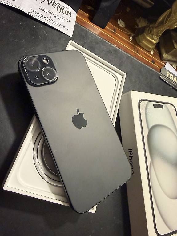 Apple Telefoni cellulari / Smartphones: iPhone 15 Plus  Black 256 GB - Top Zustand, – Usato da Bern venduto da Golem3 1