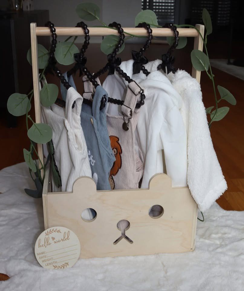 Lotti & Set di vestiti: Geschenk Set für Babys Jungen – Nuovo e nell'imballaggio originale da Dänikon ZH venduto da tug_m9b6 1