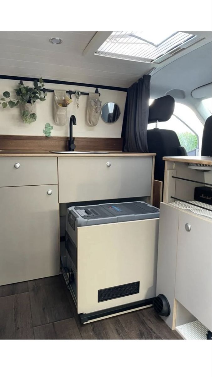 VW Camping Fahrzeuge: Camper VW T6 zu verkaufen – Gebraucht aus St. Gallen von pas_7kqs 3
