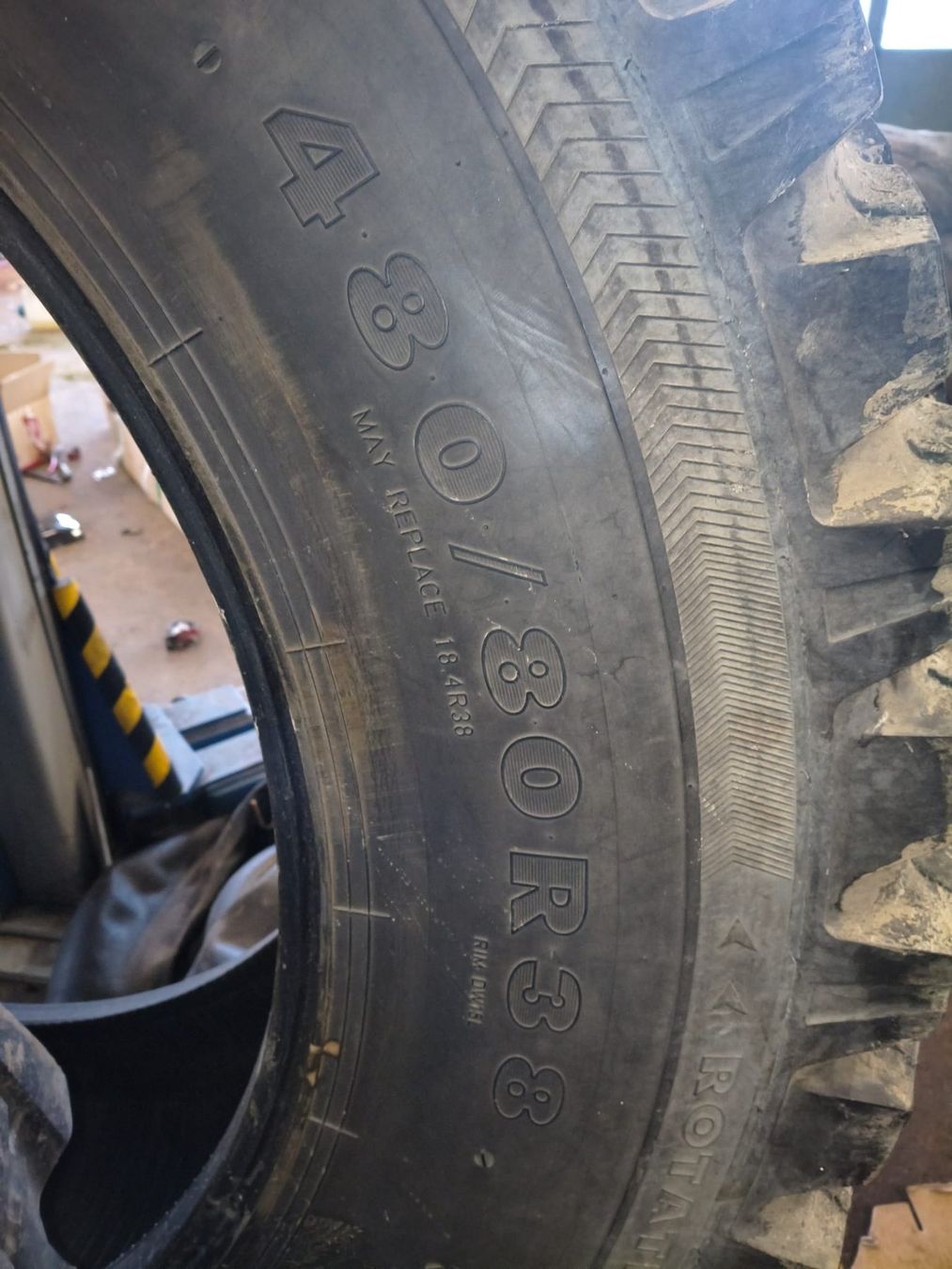 Pneumatici & Ruote complete: Industriebereifung 480/80 R 38 – Usato da Zuckenriet venduto da anroda 2