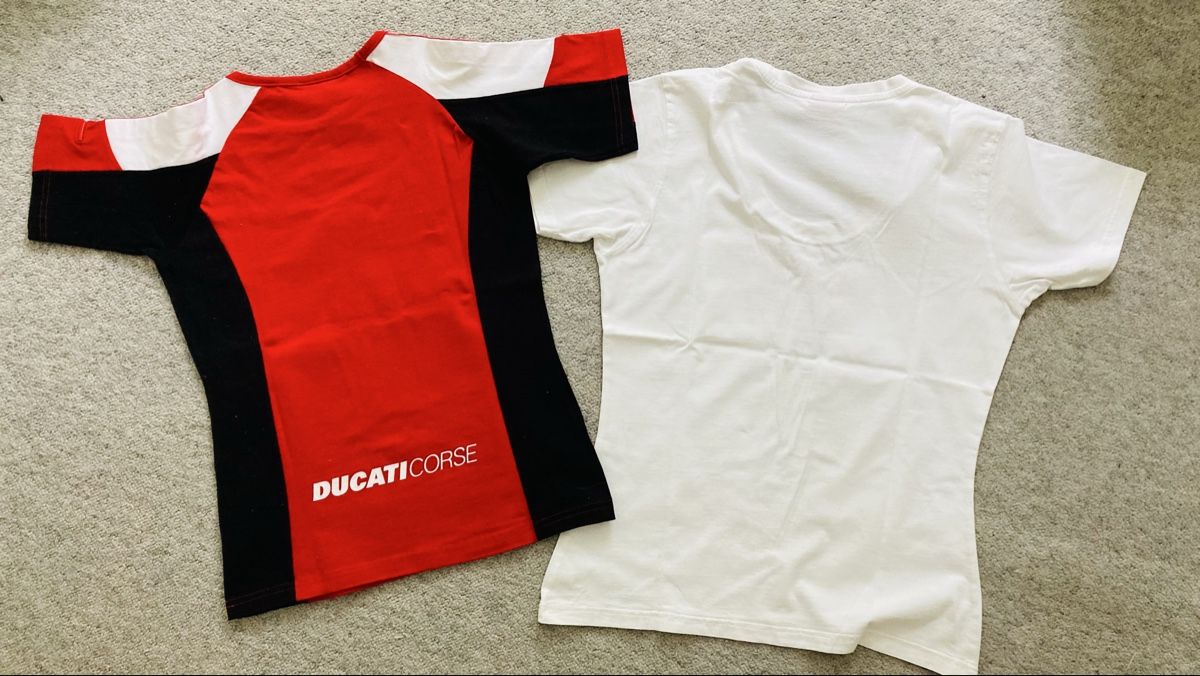 T-shirt: DUCATI Shirts (2) – Usato da Brüttisellen venduto da sinacat1 1