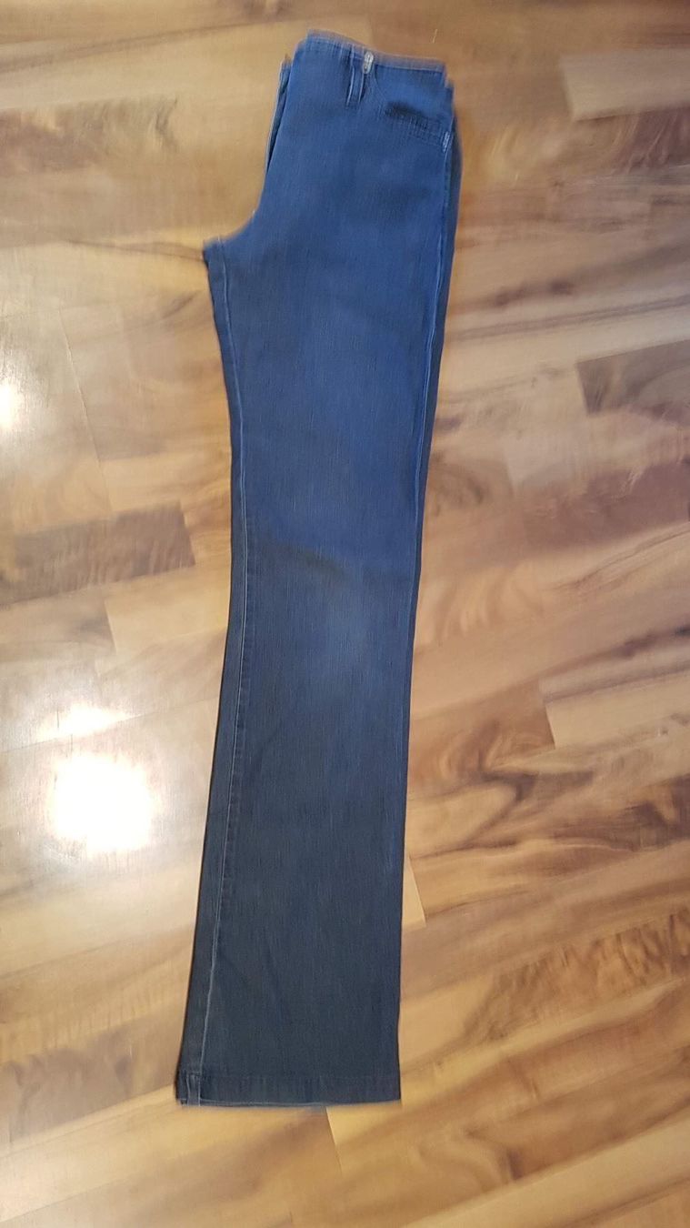Armani Jeans: Armani Jeans blau Gr 26 (34) – Nuovo (secondo la descrizione) da Ettingen venduto da Maranathatalitha 1